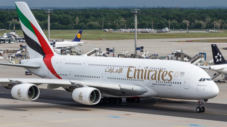 Airbus a380-800 эмирейтс