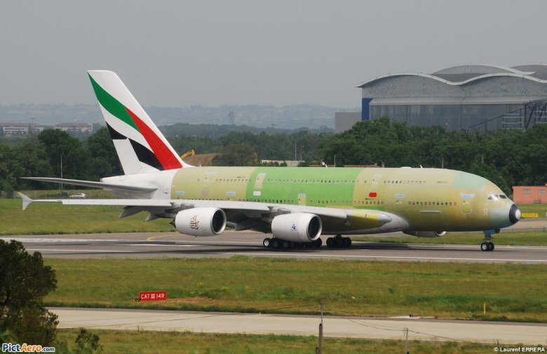 Airbus 380 800 emirates