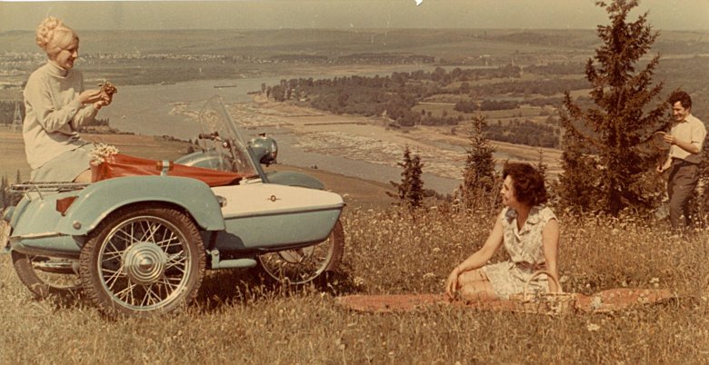 Ретро мотороллеры ссср