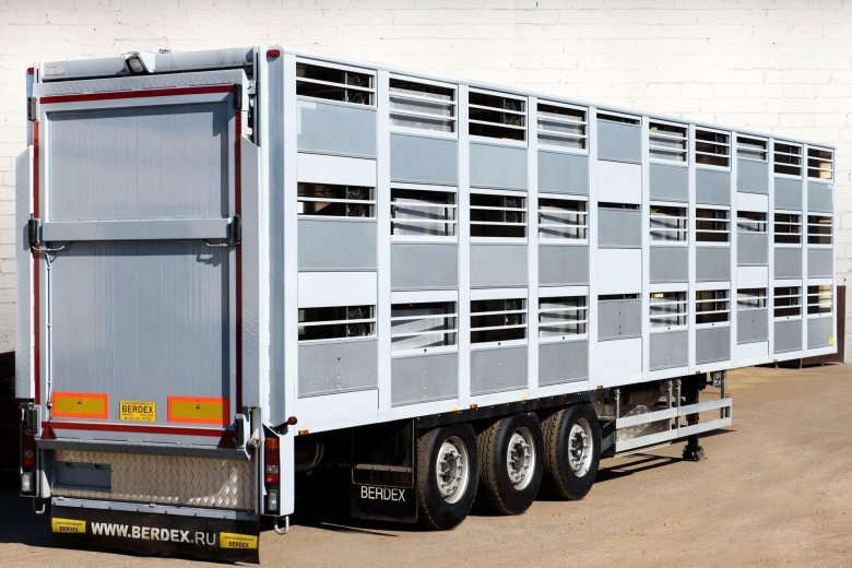 Полуприцеп скотовоз тонар-9827