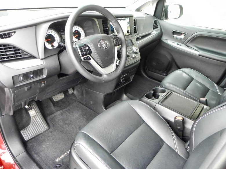 Toyota sienna 2019