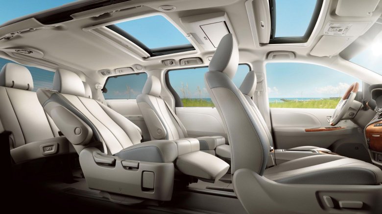 Toyota sienna 2015 салон