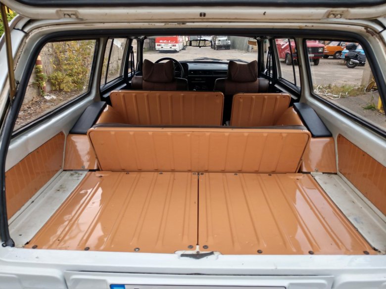 Волга 2412 универсал