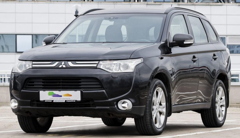 Mitsubishi outlander 2014