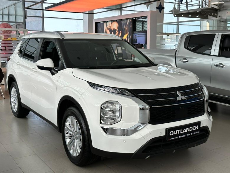 Новый mitsubishi outlander