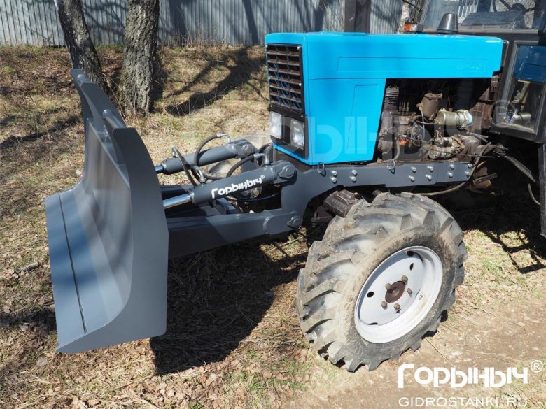 Отвал мтз 82