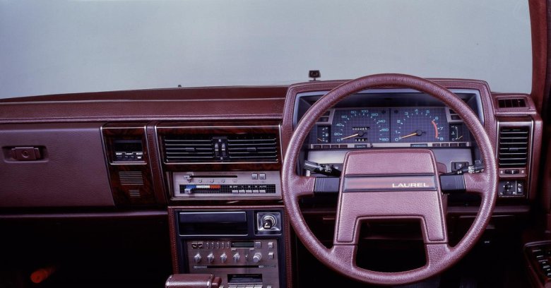 Nissan laurel 1984