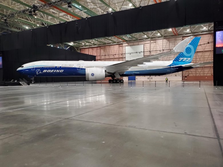 Самый большой боинг пассажирский 777