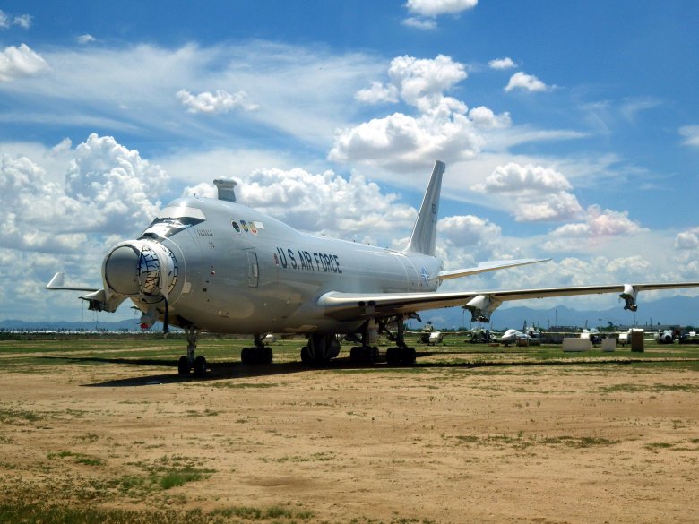 Боинг 747 yal-1
