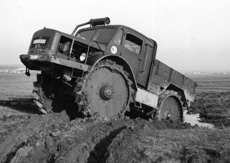 Тягач skoda radschlepper ost (rso)