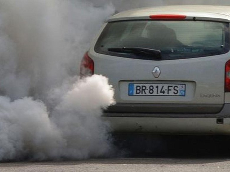 Выхлопные газы автомобилей