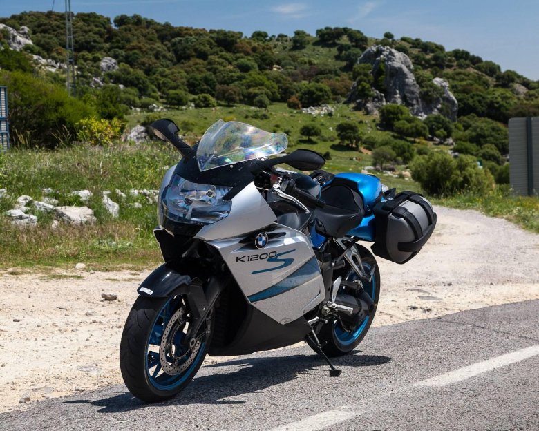 Мотоцикл бмв спорт турист