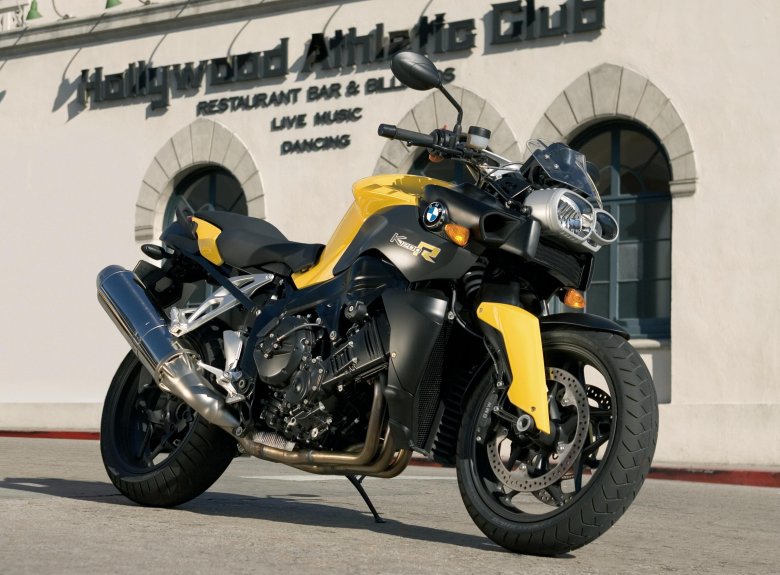 Дорожный мотоцикл бмв