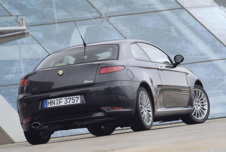 Alfa romeo gt 2003 2010