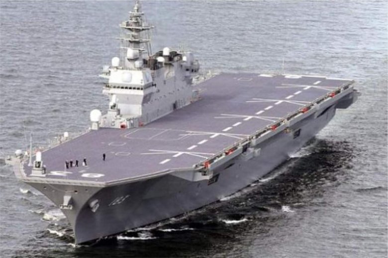 Идзумо вертолетоносец