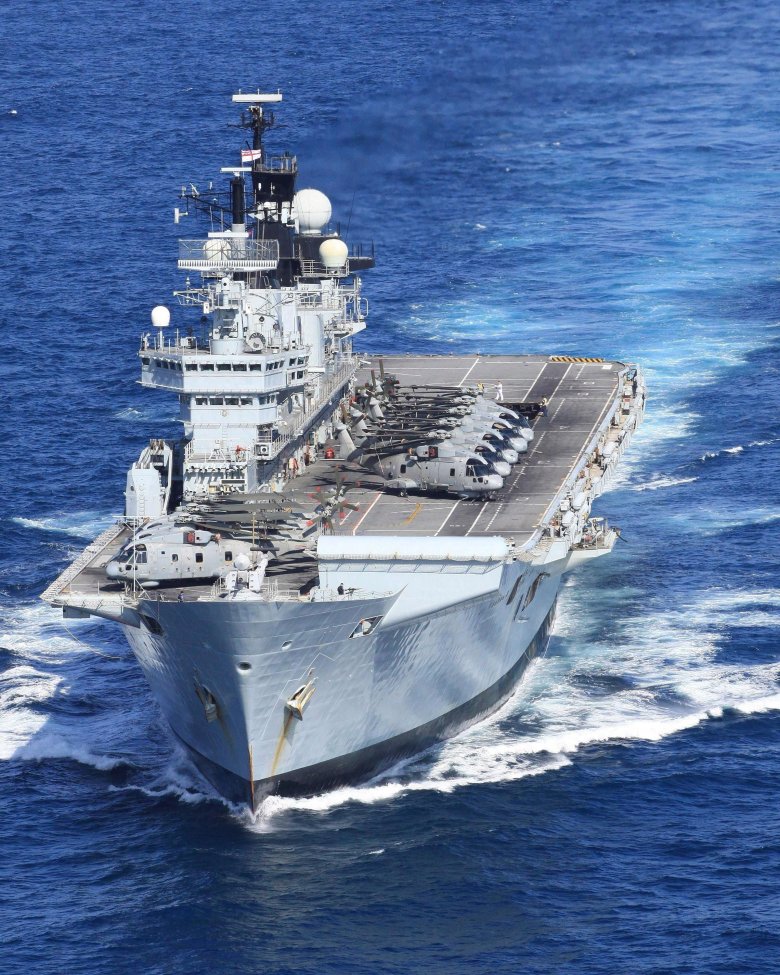 Авианосец hms illustrious