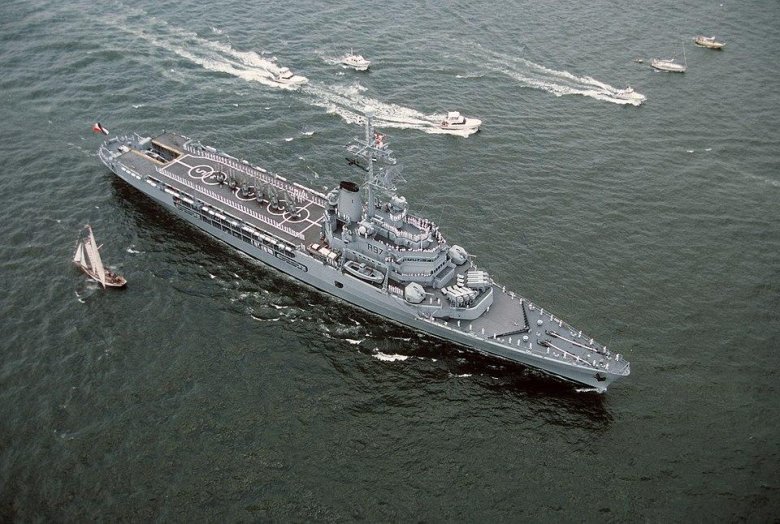 Крейсер вертолетоносец