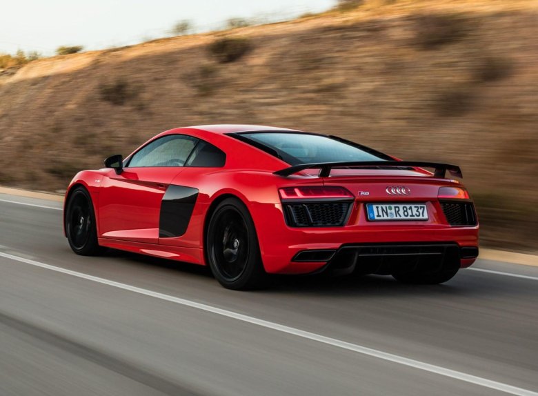 Audi r8 v10 plus