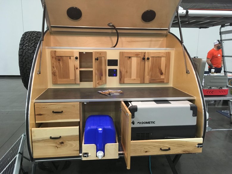 Автодом кемпер