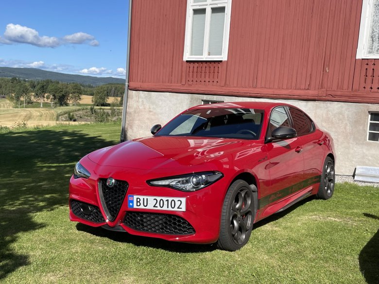 Alfa romeo giulia 2.0 280 лс