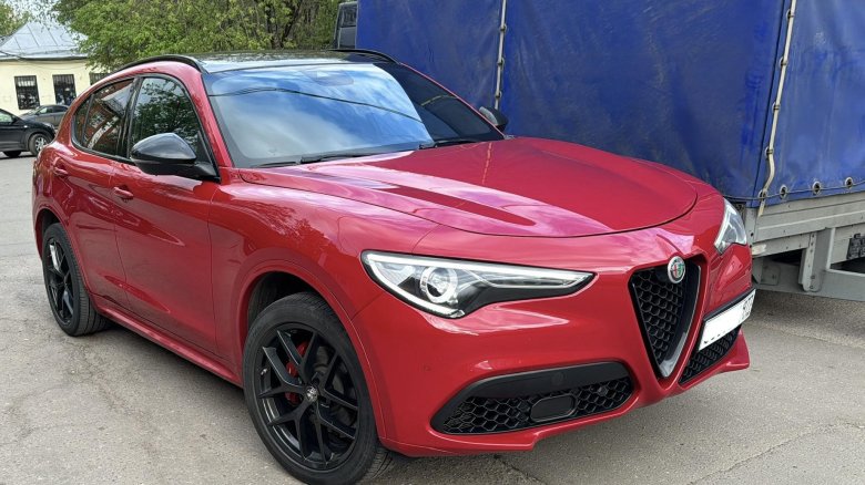 Alfa romeo stelvio quadrifoglio
