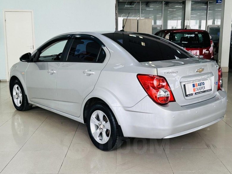 Шевроле авео 2012