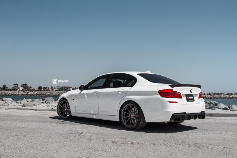 Bmw m5 f10 white