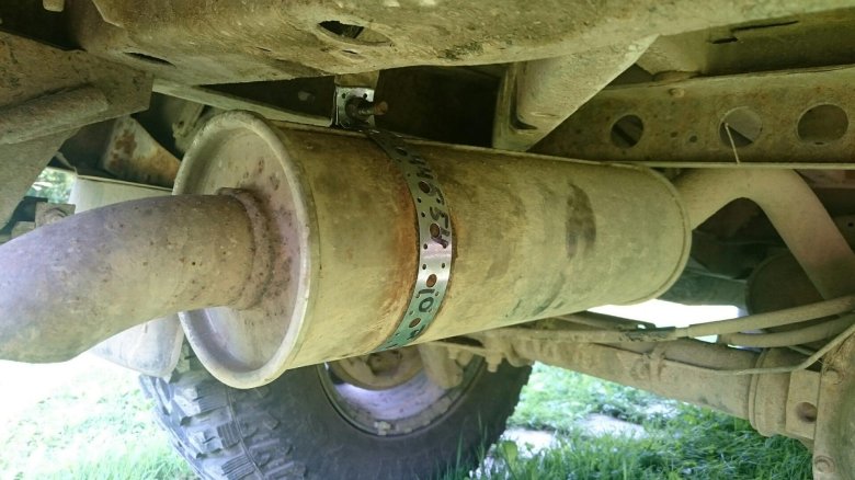 Крепеж глушителя уаз патриот 2015