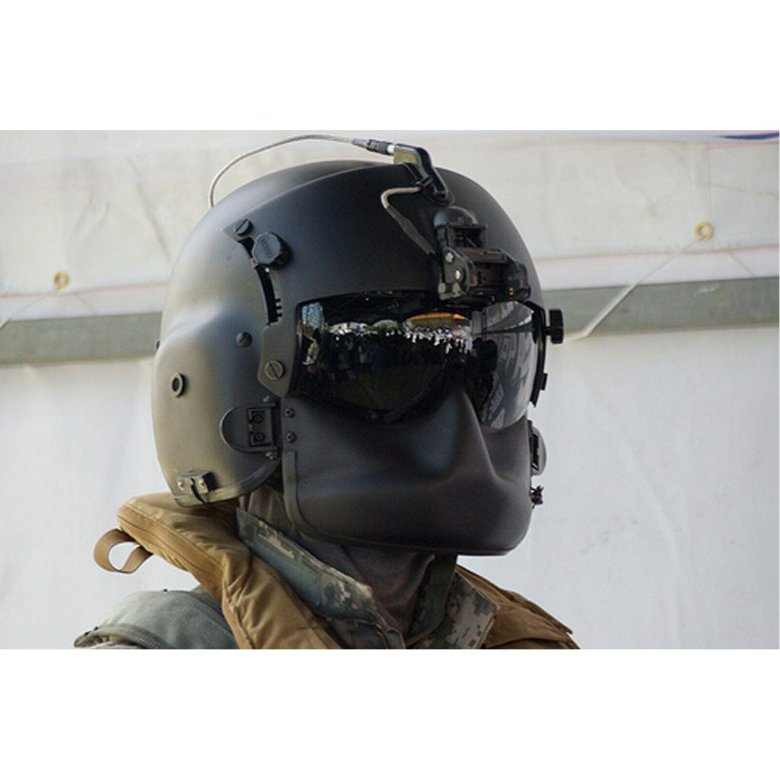 Авиационный шлем