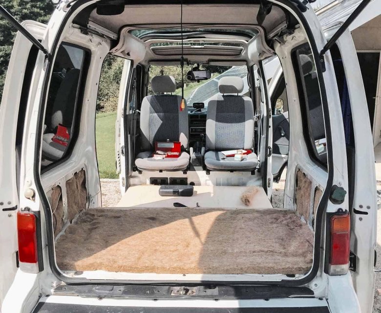 Daihatsu hijet campervan
