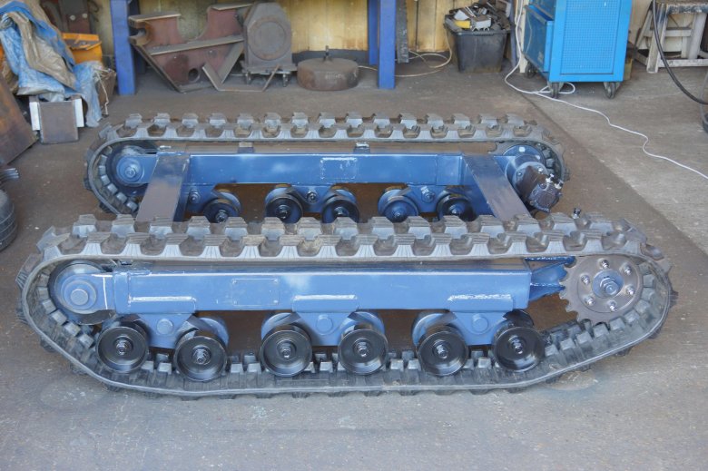 Универсальное гусеничное шасси утс 140