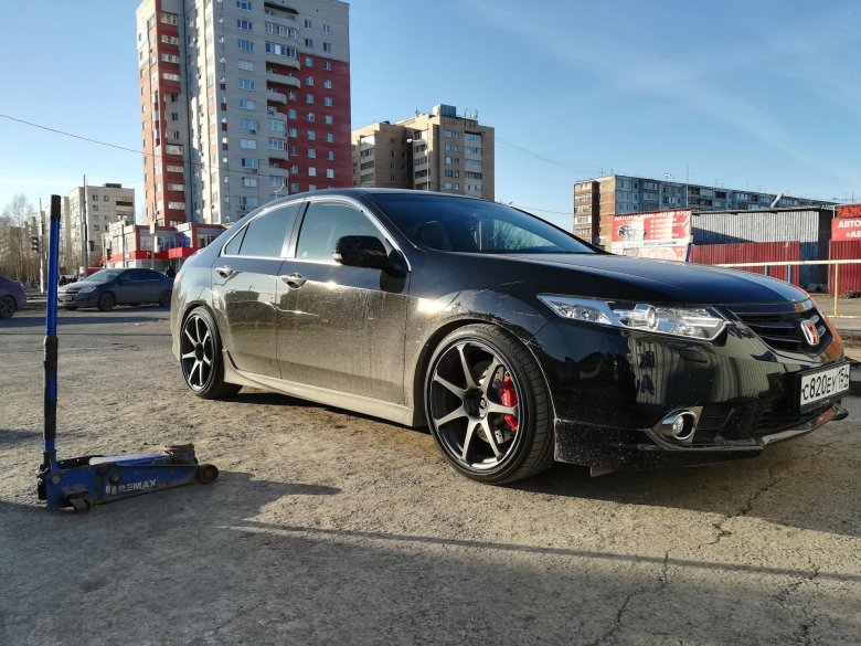 Honda accord 8 r20