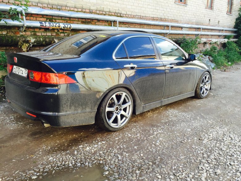 Honda accord 7 r18