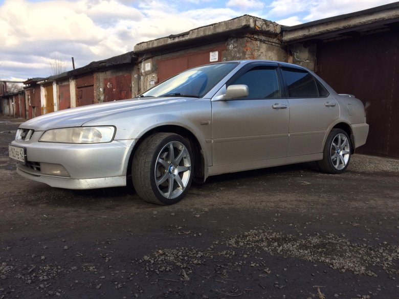 Хонда аккорд 6 на литье