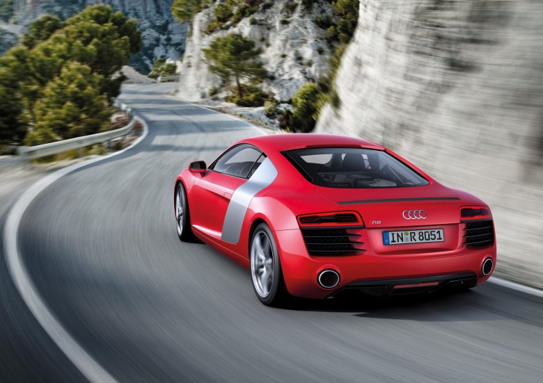 Audi r 8 2013