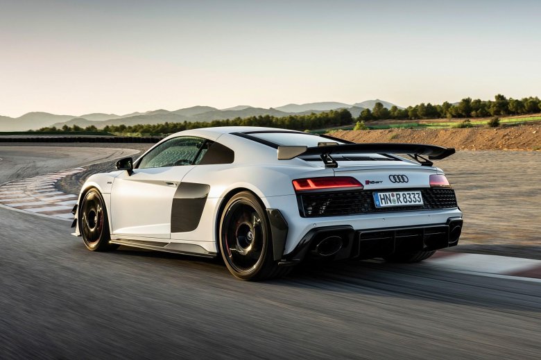 Audi r8 v10 gt rwd
