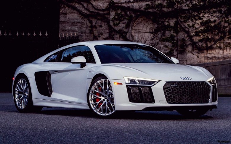 Audi r 8 v 10 plus