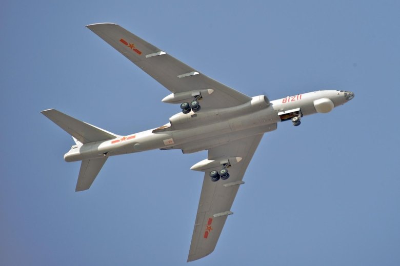 Китайский бомбардировщик xian h 6k