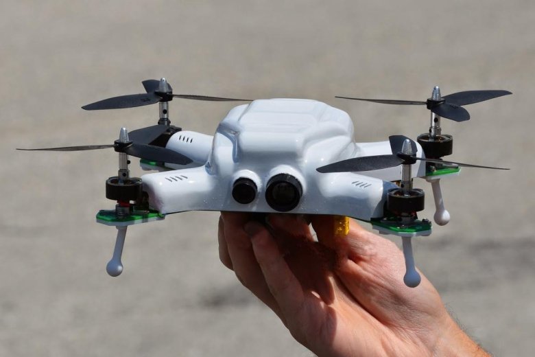 Радиоуправляемый квадрокоптер