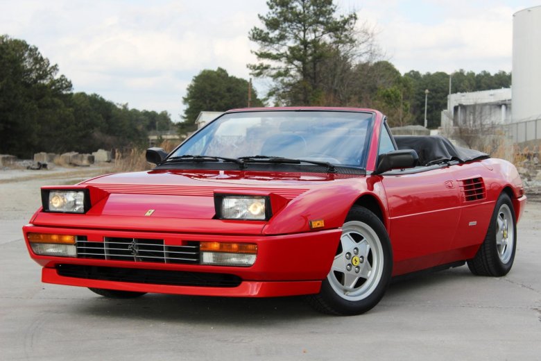 Ferrari mondial t