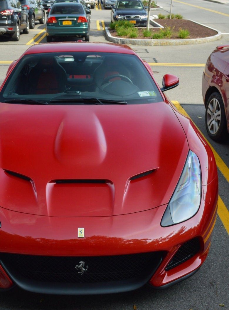 812 superfast ferrari
