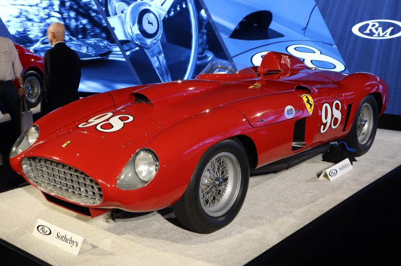 Ferrari 335 s spider scaglietti 1957