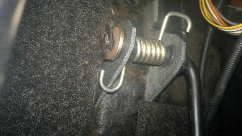 Крепление педали газа ваз 2112