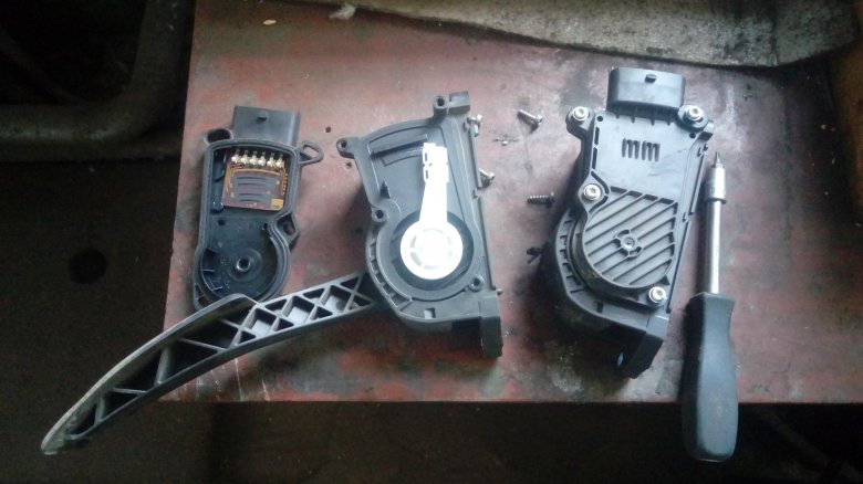 Электронная педаль газа ваз 2114