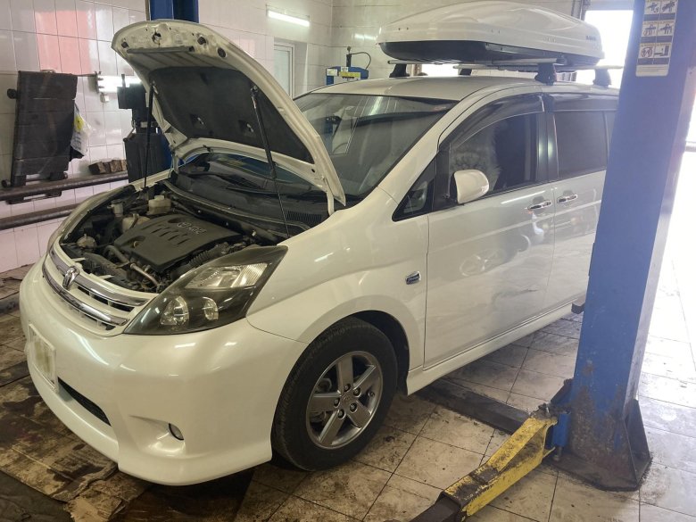 Исис тойота