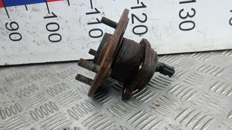 Задняя ступица