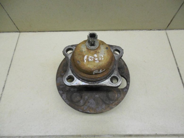 Задняя ступица тойота королла е150