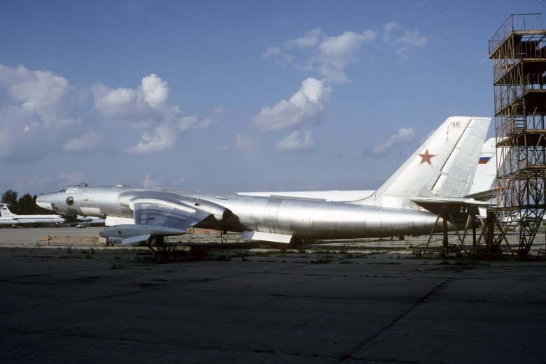 Ту 16 реактивный самолёт
