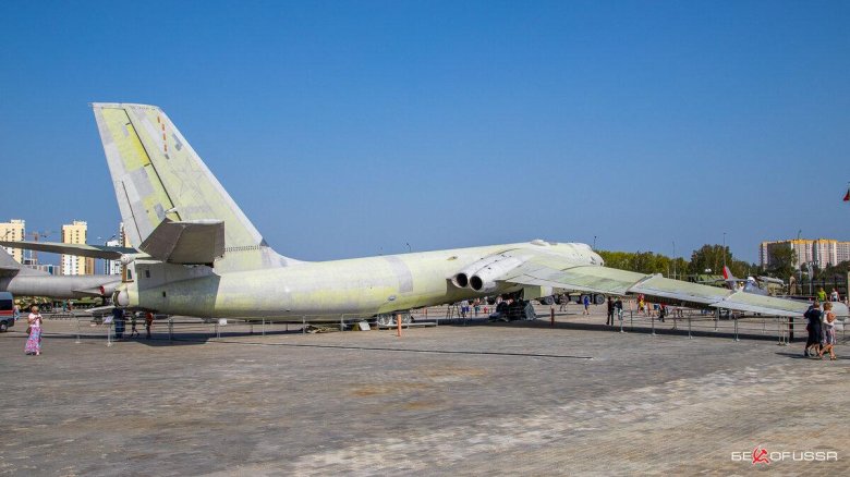 Бомбардировщик м 4