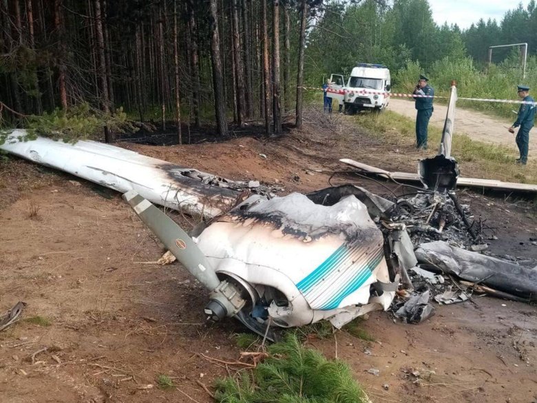 Разбившийся самолет